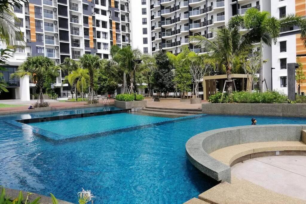 Kampung Sungai Karang Casa Raudhah @ Timurbay Seafront Residence מראה חיצוני תמונה
